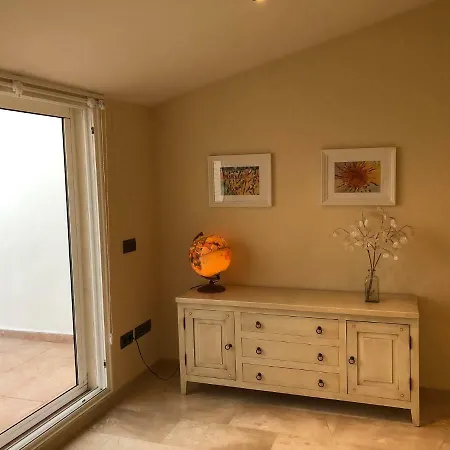 Atico Plaza Constitucion Apartment
